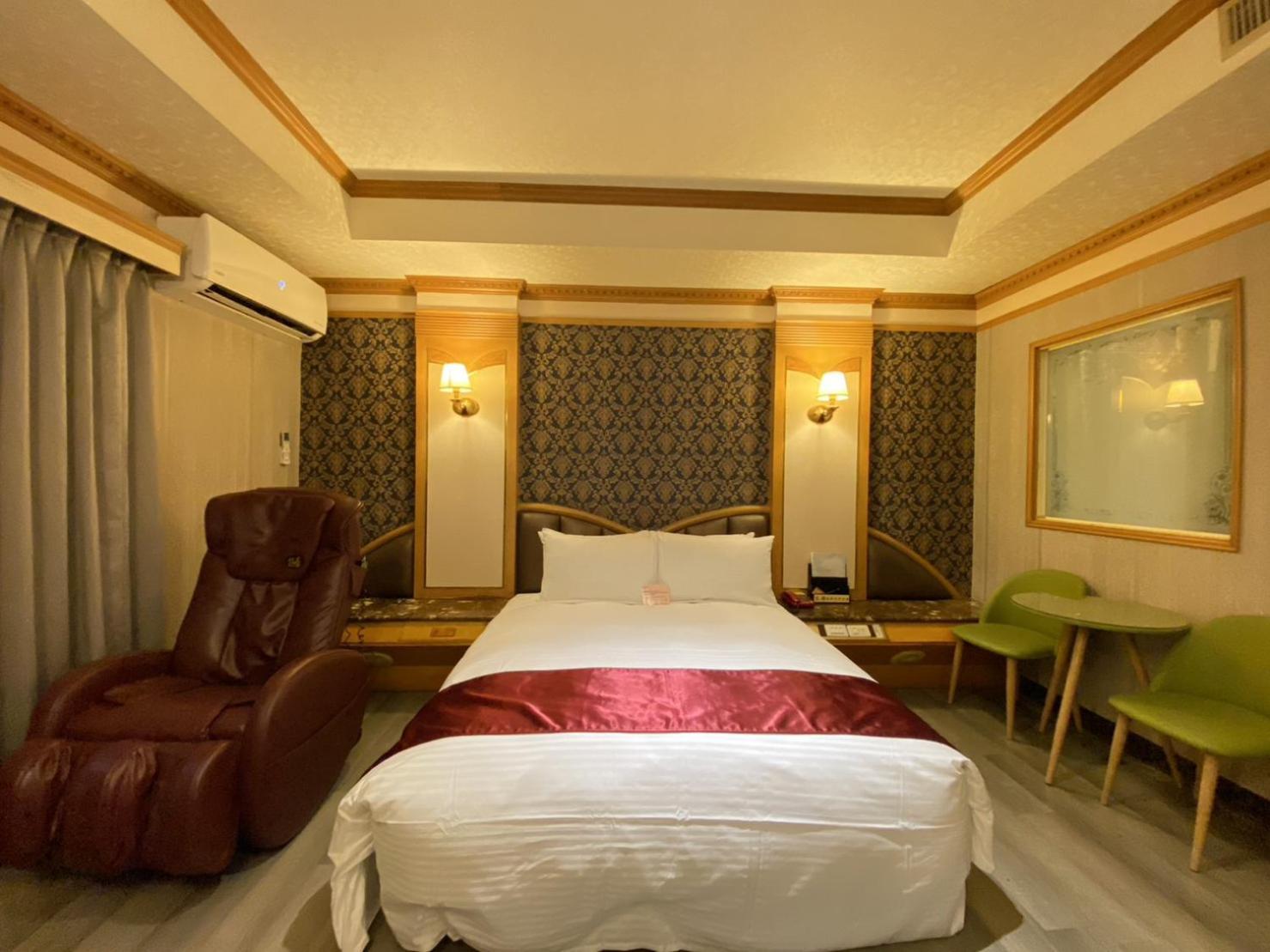 I Live Motel Kaohsiung Esterno foto